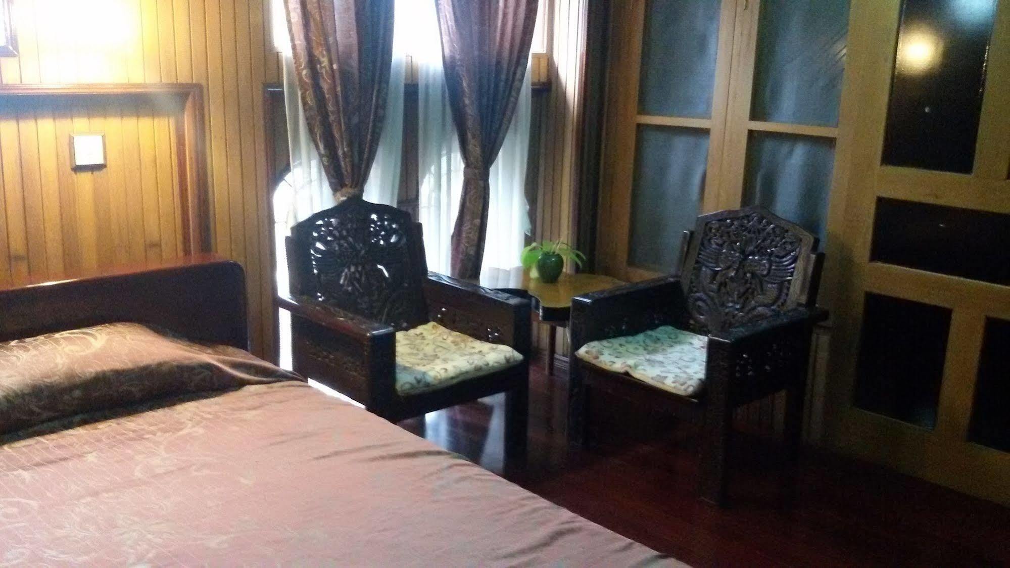 Kaung Lay Inn Yangon Esterno foto