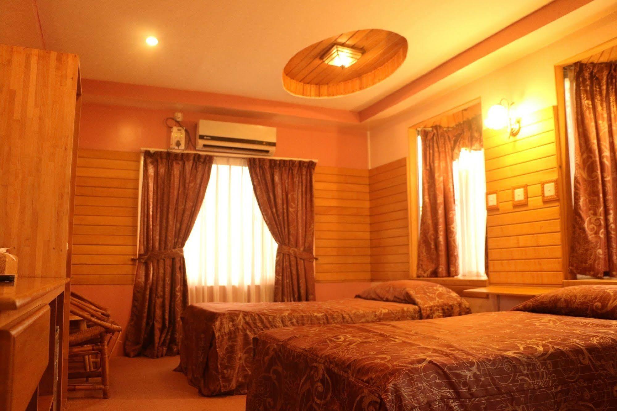 Kaung Lay Inn Yangon Esterno foto