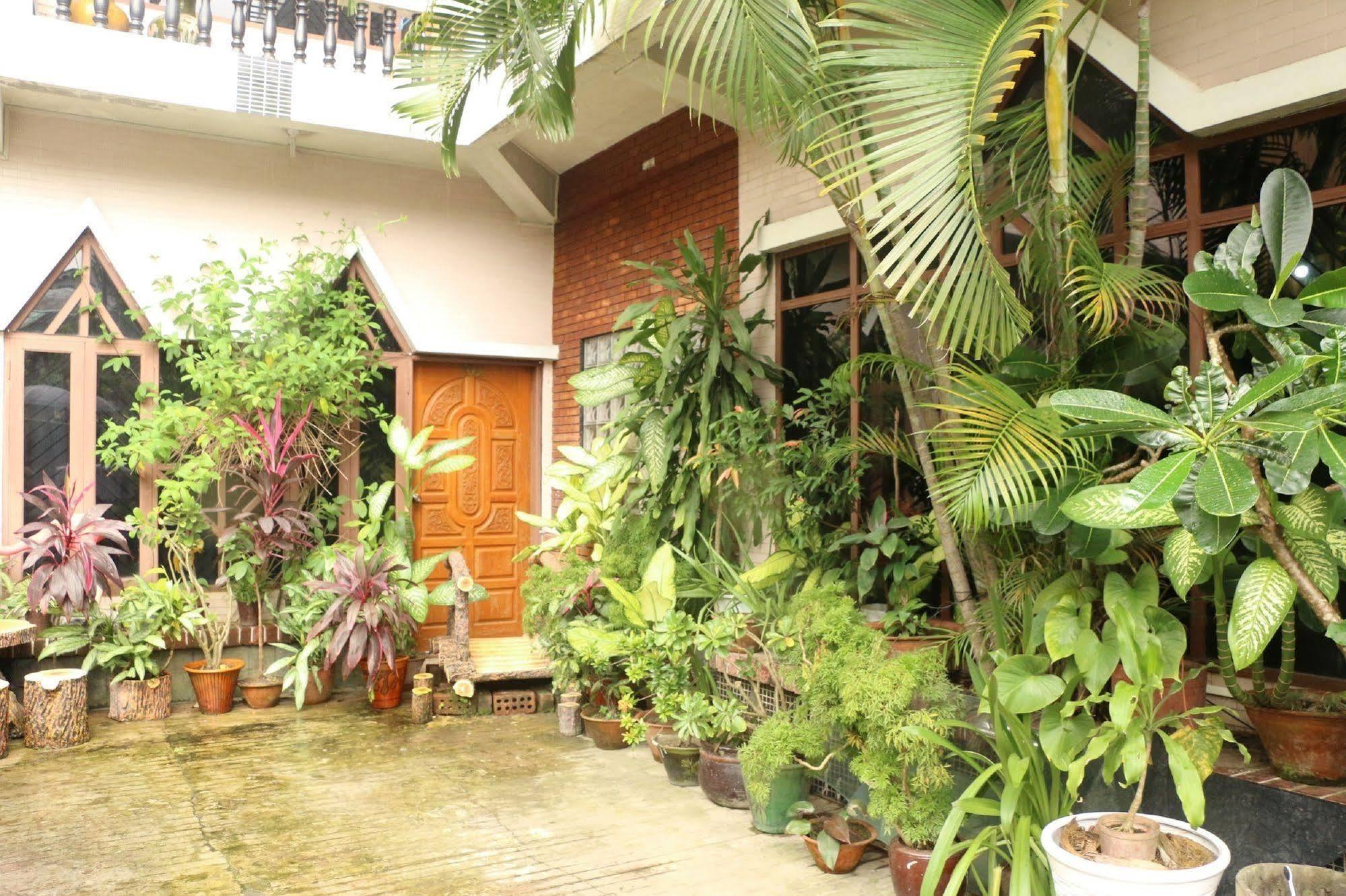 Kaung Lay Inn Yangon Esterno foto