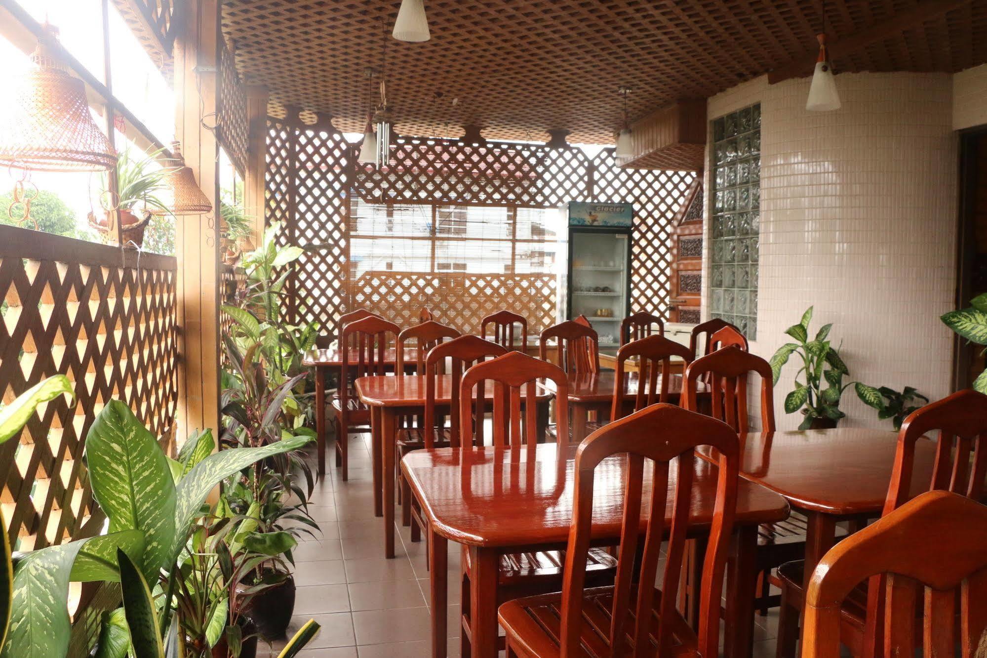 Kaung Lay Inn Yangon Esterno foto