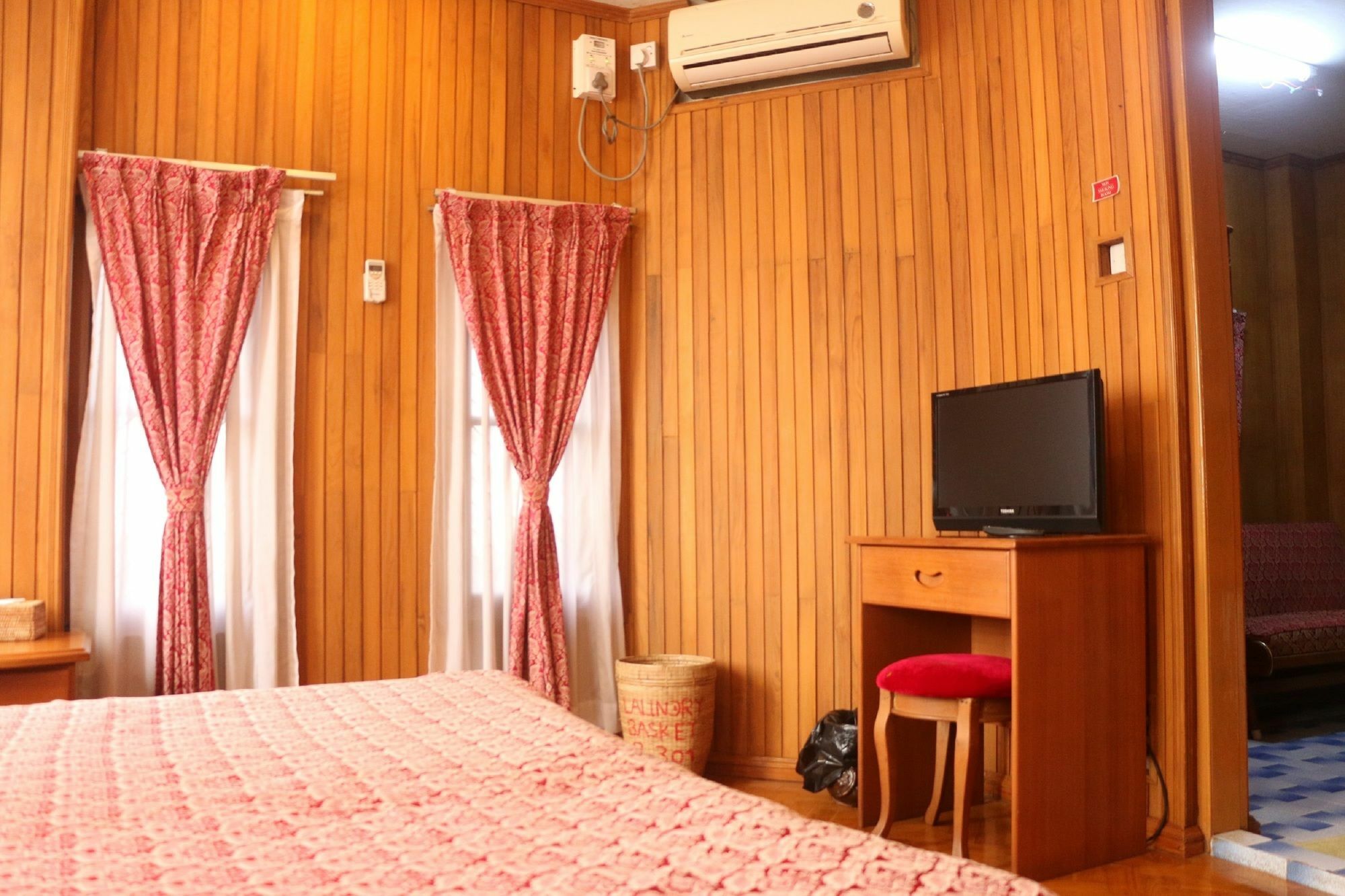 Kaung Lay Inn Yangon Esterno foto